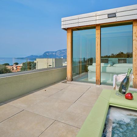 ברדולינו Villa Sunny Lake Suites מראה חיצוני תמונה