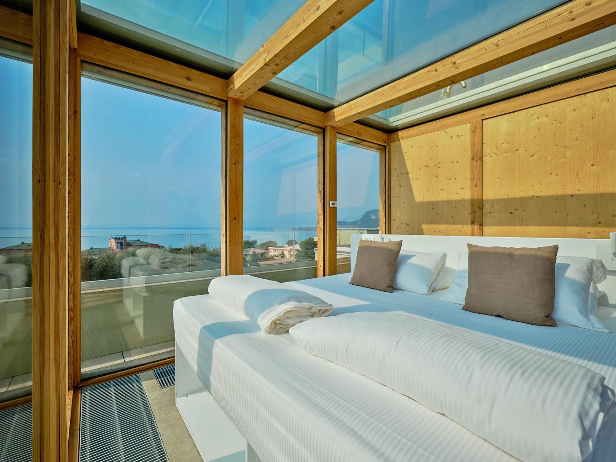 ברדולינו Villa Sunny Lake Suites מראה חיצוני תמונה