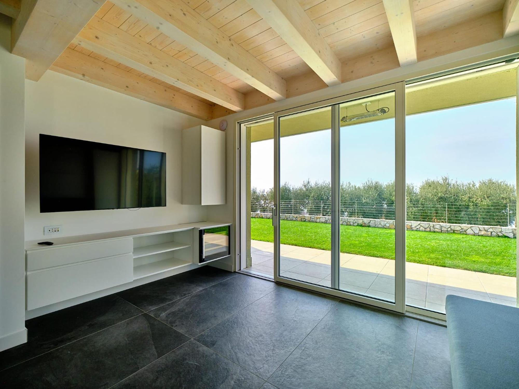 ברדולינו Villa Sunny Lake Suites מראה חיצוני תמונה
