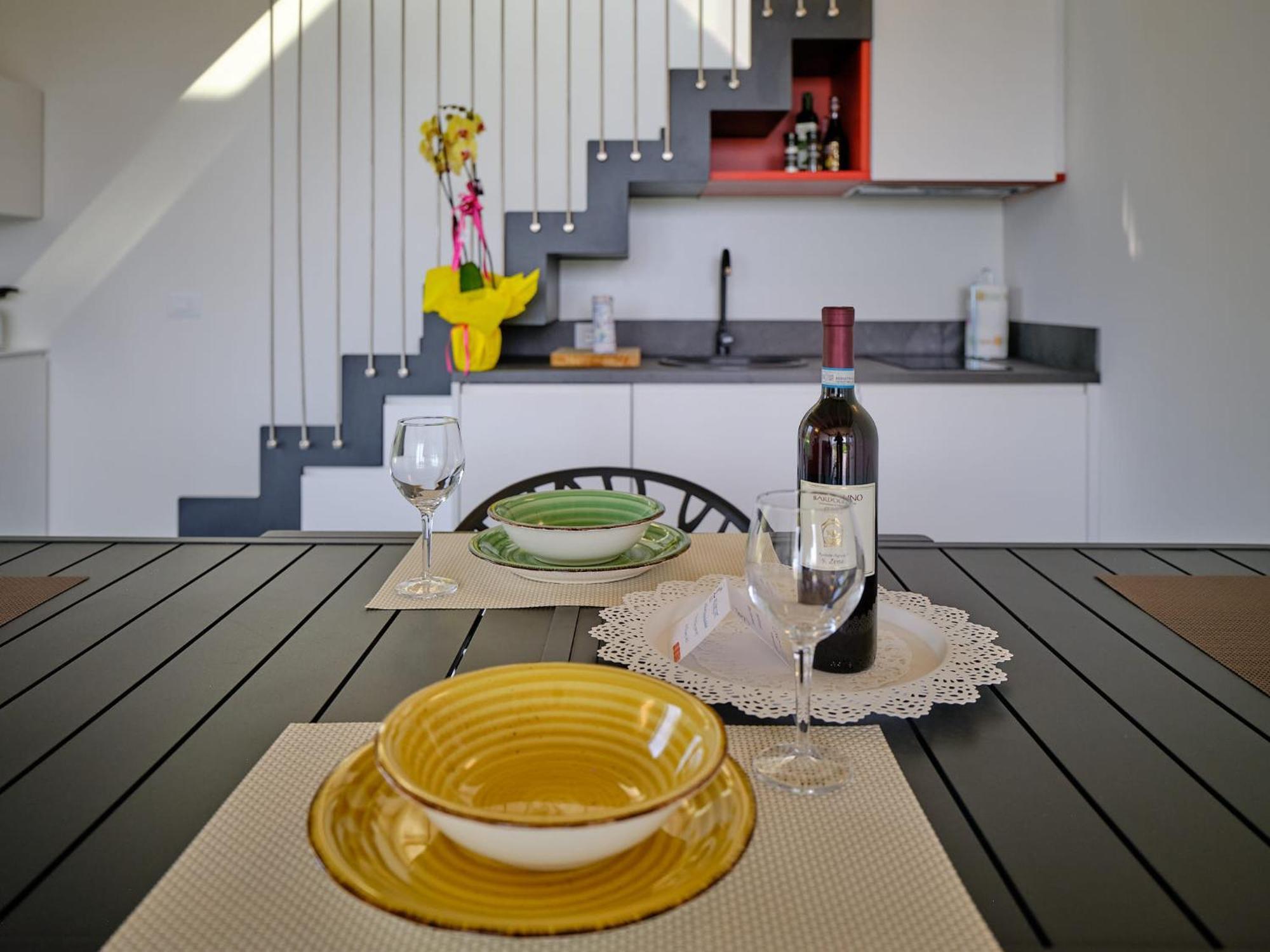 ברדולינו Villa Sunny Lake Suites מראה חיצוני תמונה
