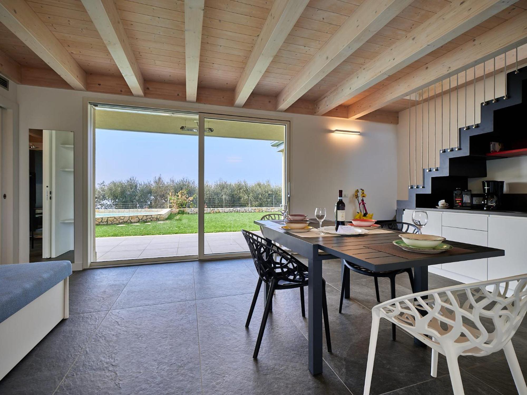ברדולינו Villa Sunny Lake Suites מראה חיצוני תמונה