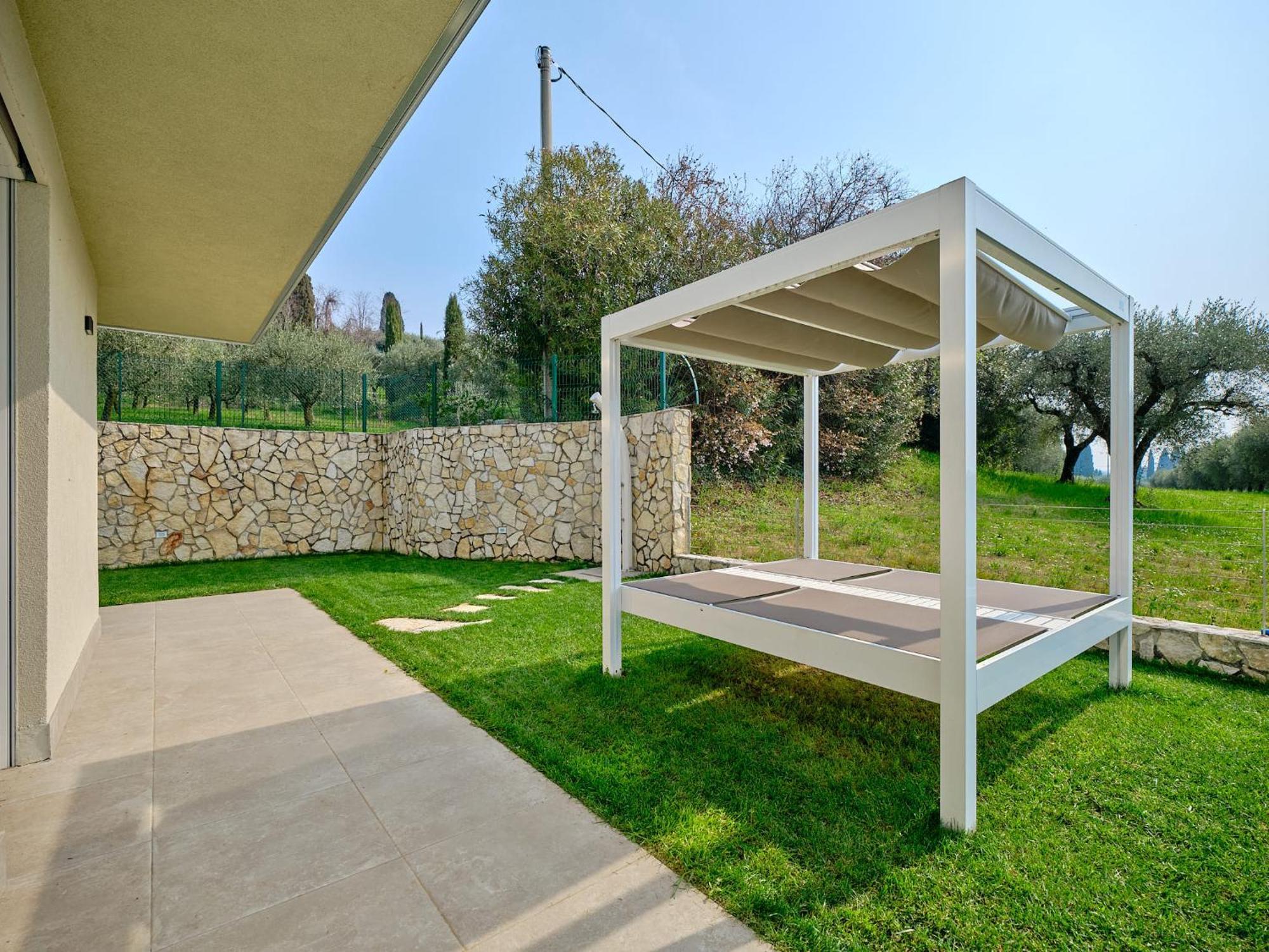 ברדולינו Villa Sunny Lake Suites מראה חיצוני תמונה