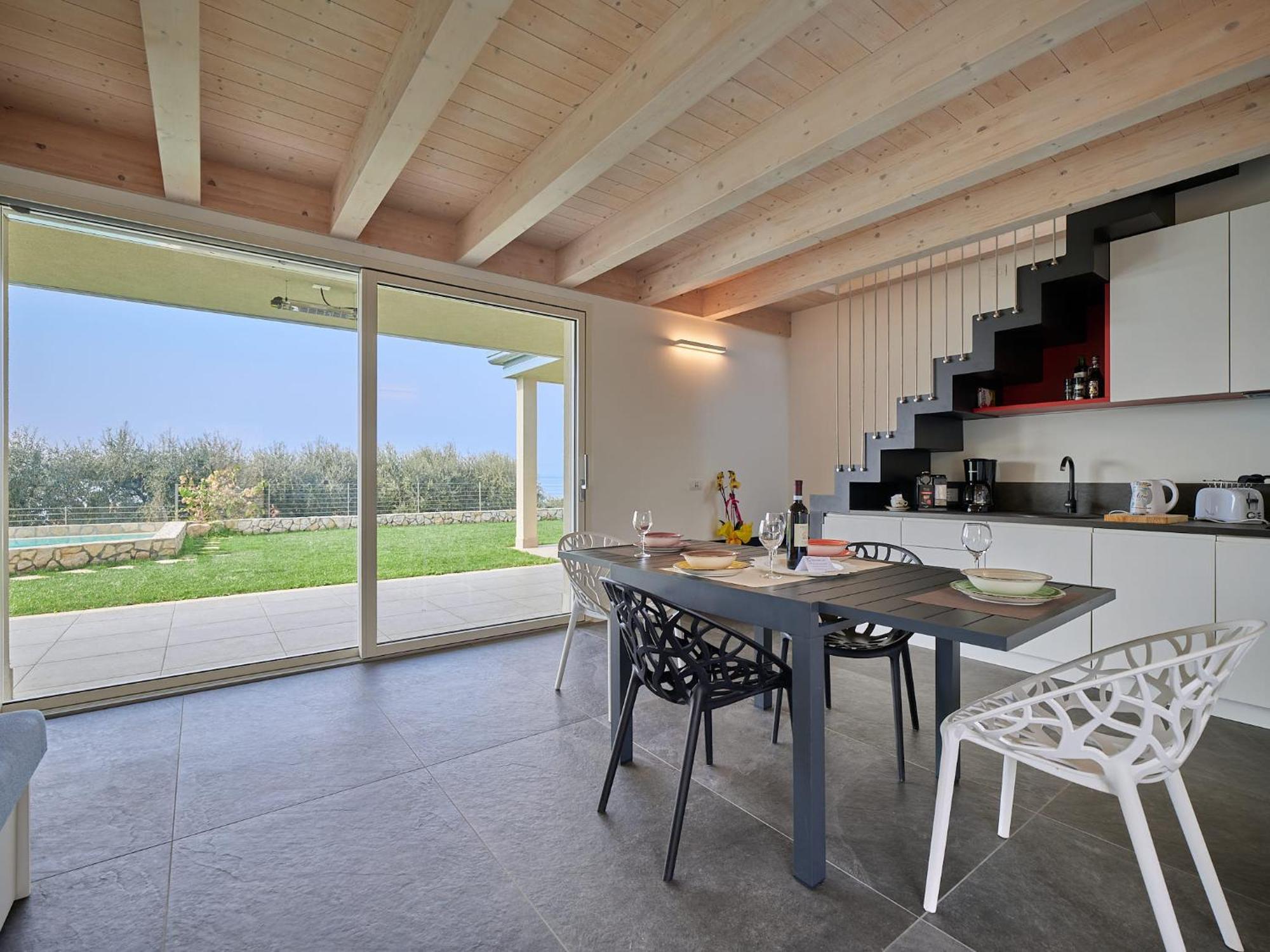 ברדולינו Villa Sunny Lake Suites מראה חיצוני תמונה