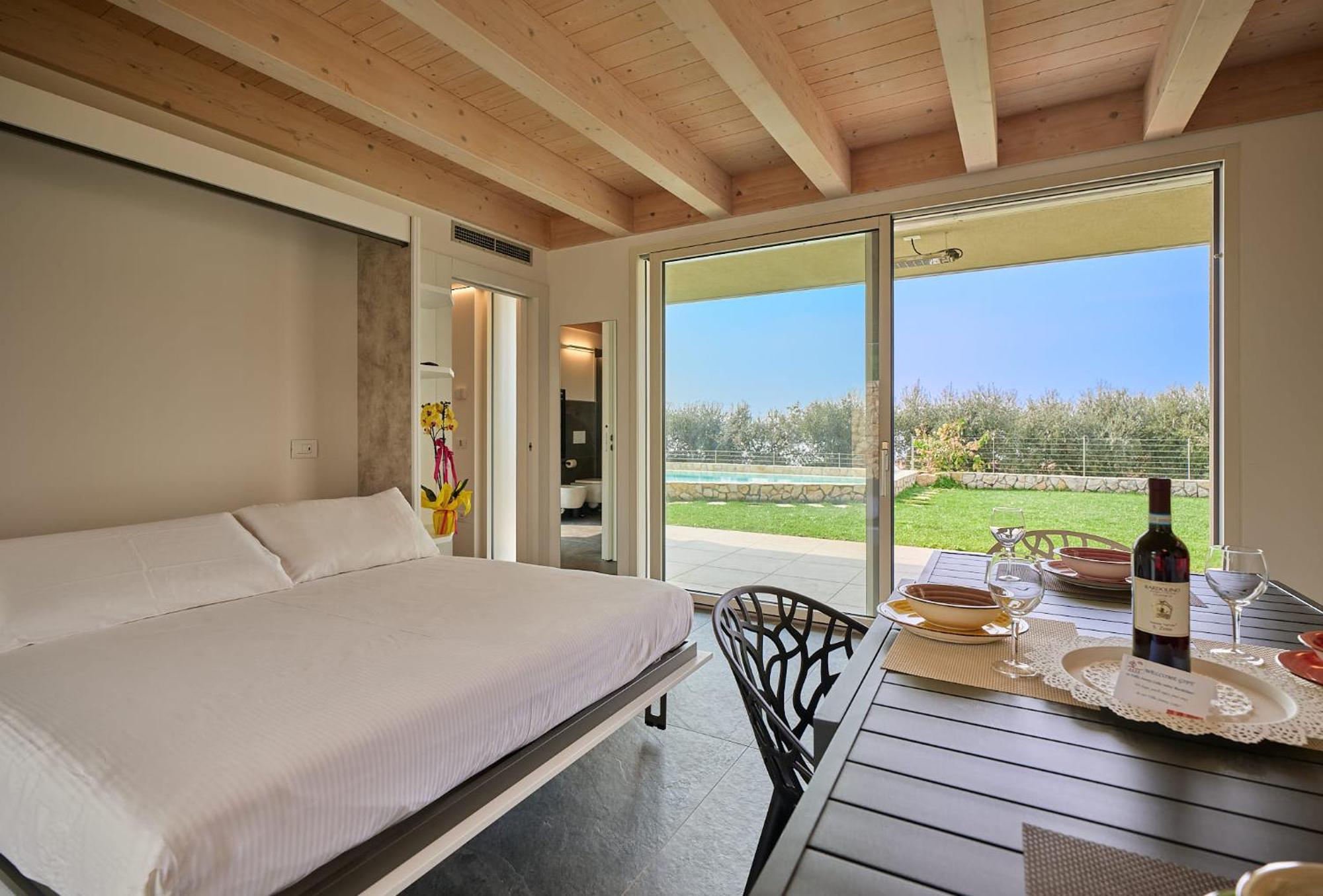 ברדולינו Villa Sunny Lake Suites מראה חיצוני תמונה
