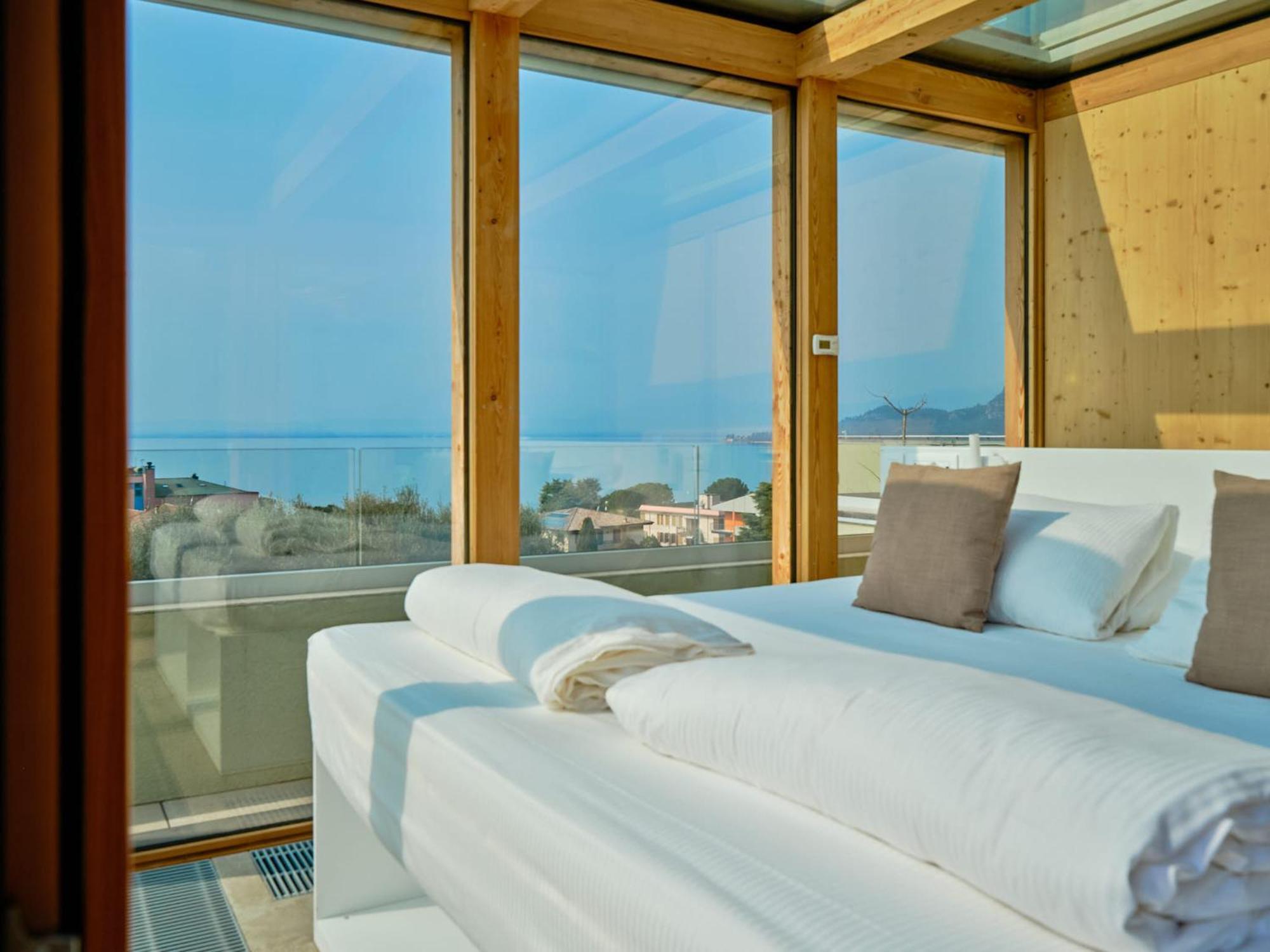 ברדולינו Villa Sunny Lake Suites מראה חיצוני תמונה