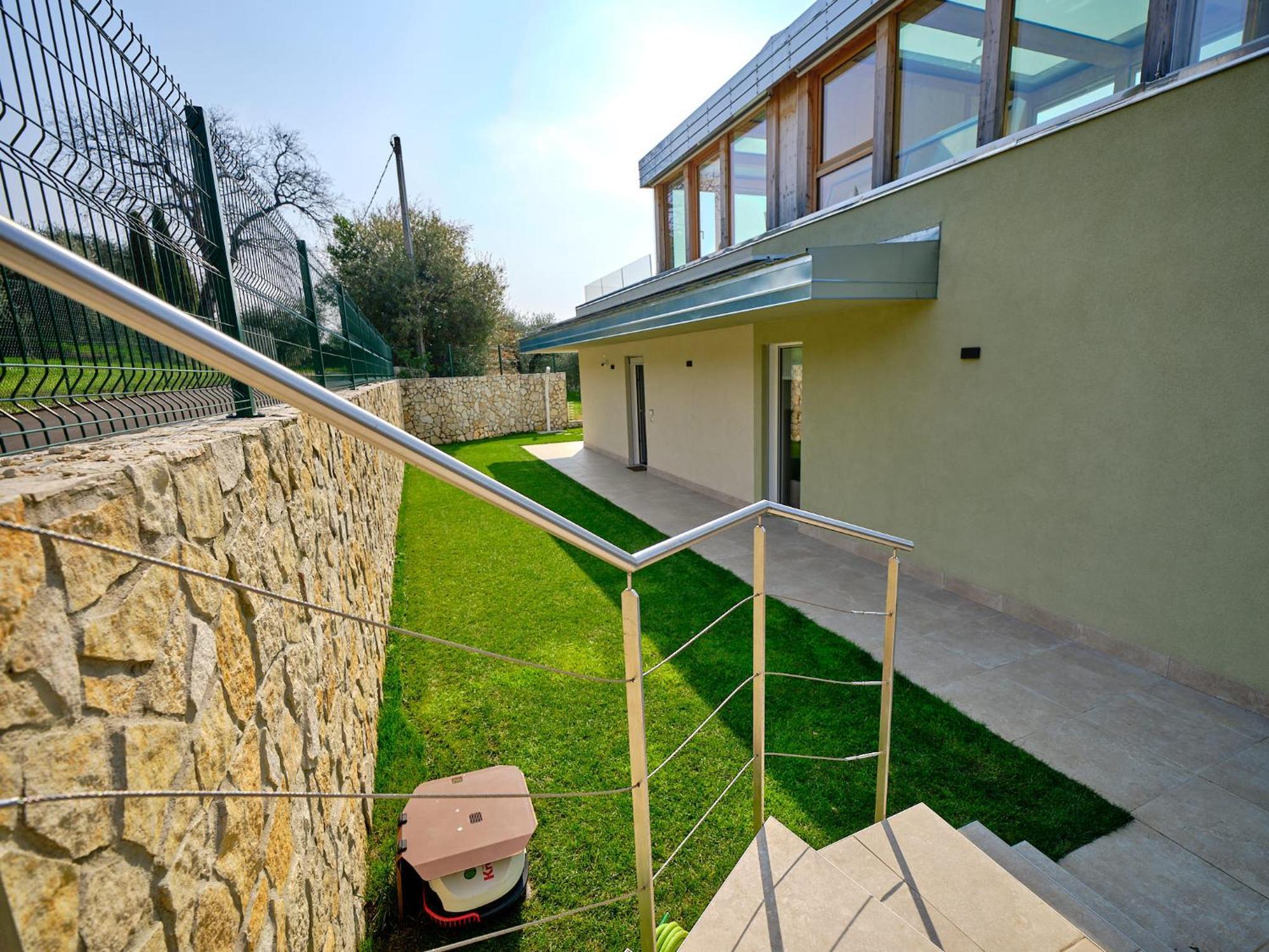 ברדולינו Villa Sunny Lake Suites מראה חיצוני תמונה