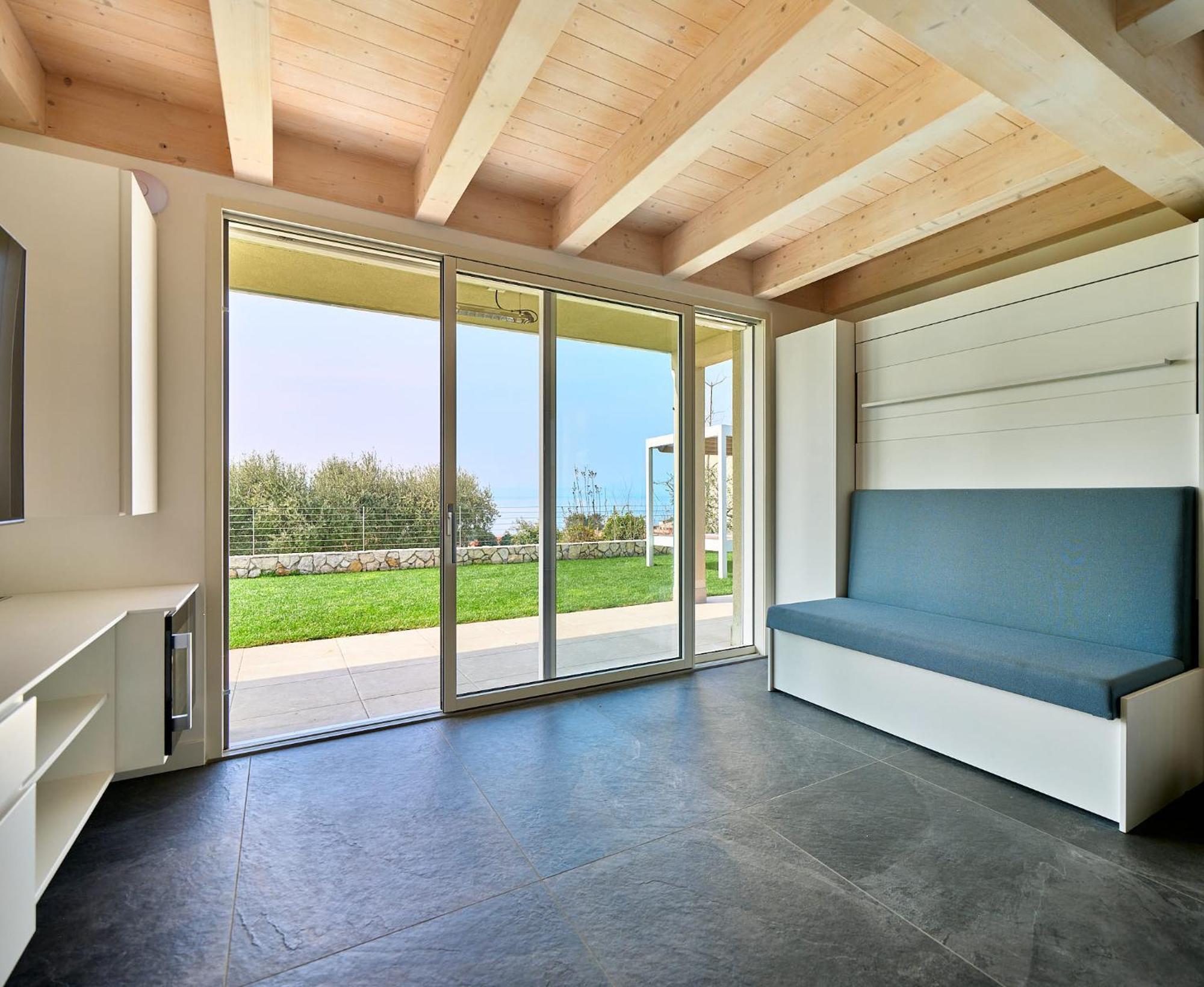ברדולינו Villa Sunny Lake Suites מראה חיצוני תמונה