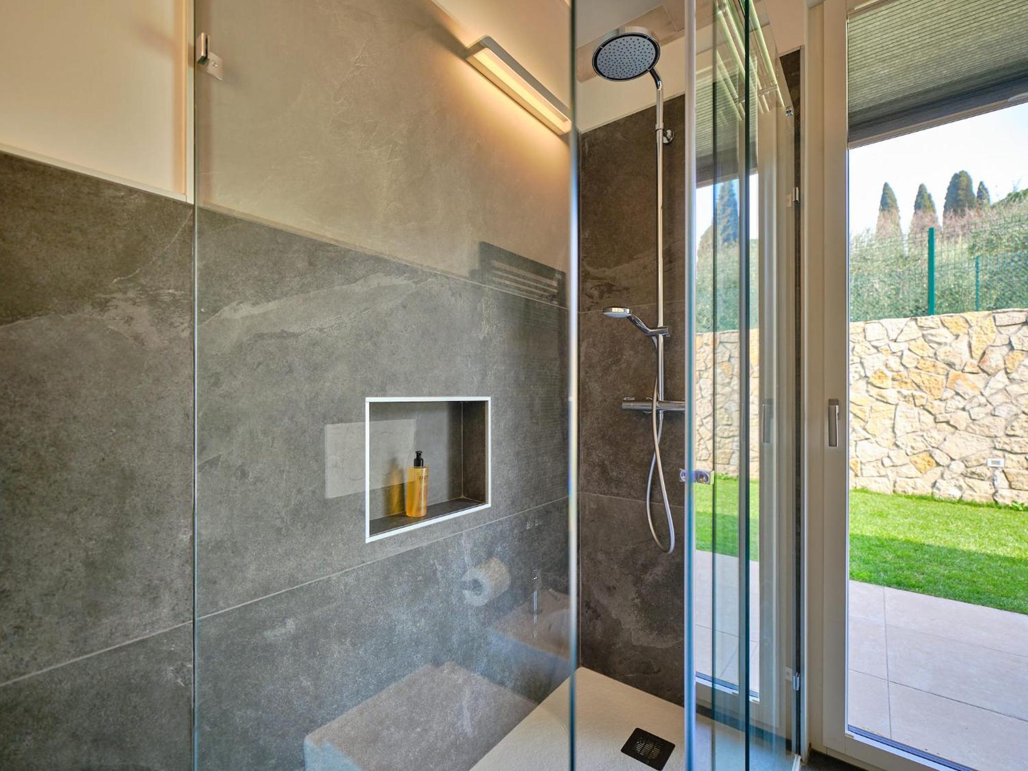 ברדולינו Villa Sunny Lake Suites מראה חיצוני תמונה