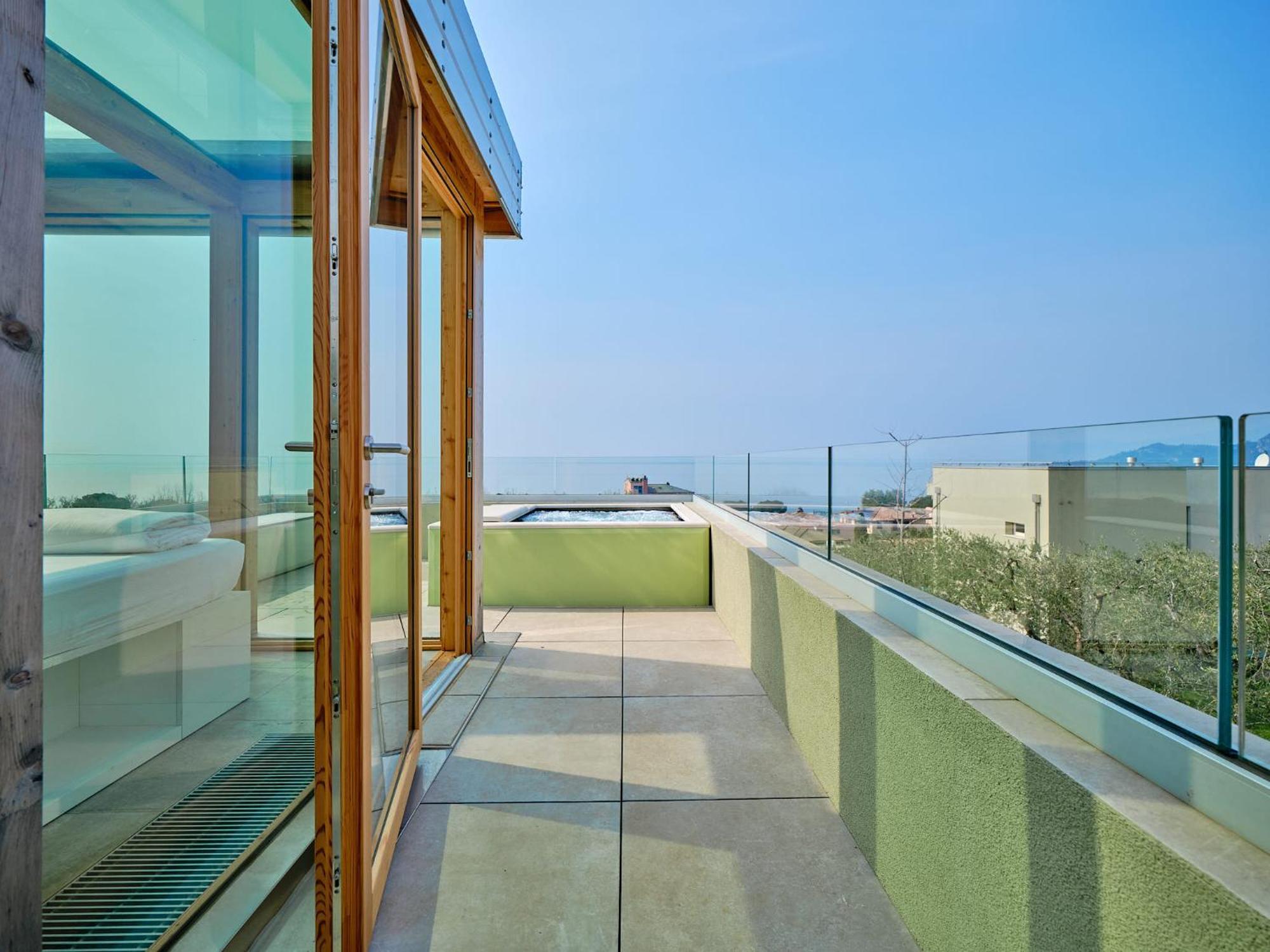 ברדולינו Villa Sunny Lake Suites מראה חיצוני תמונה