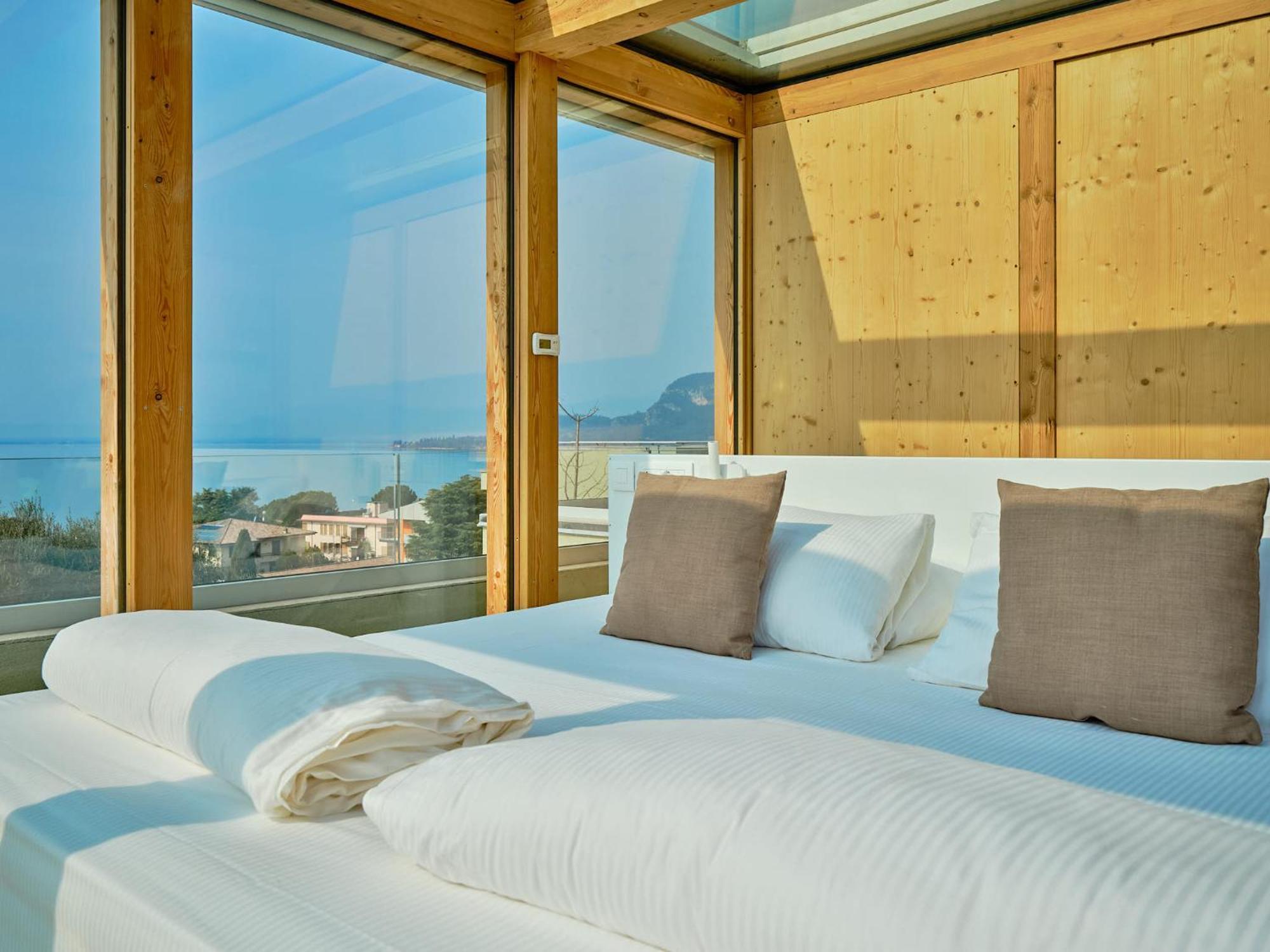 ברדולינו Villa Sunny Lake Suites מראה חיצוני תמונה