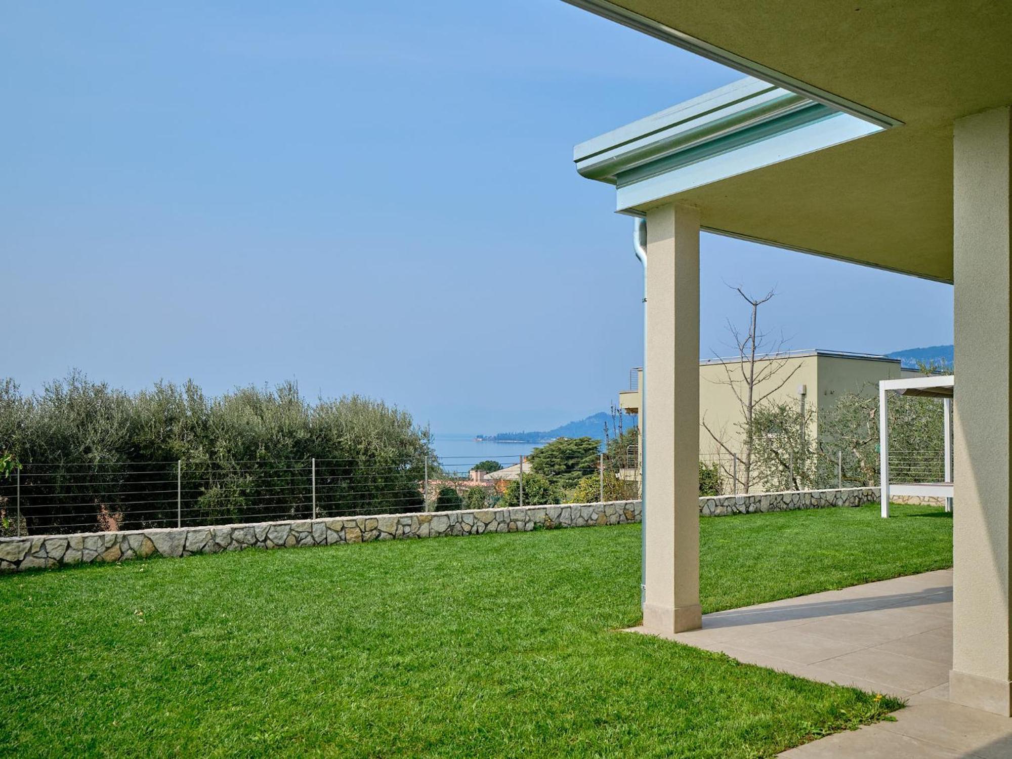 ברדולינו Villa Sunny Lake Suites מראה חיצוני תמונה