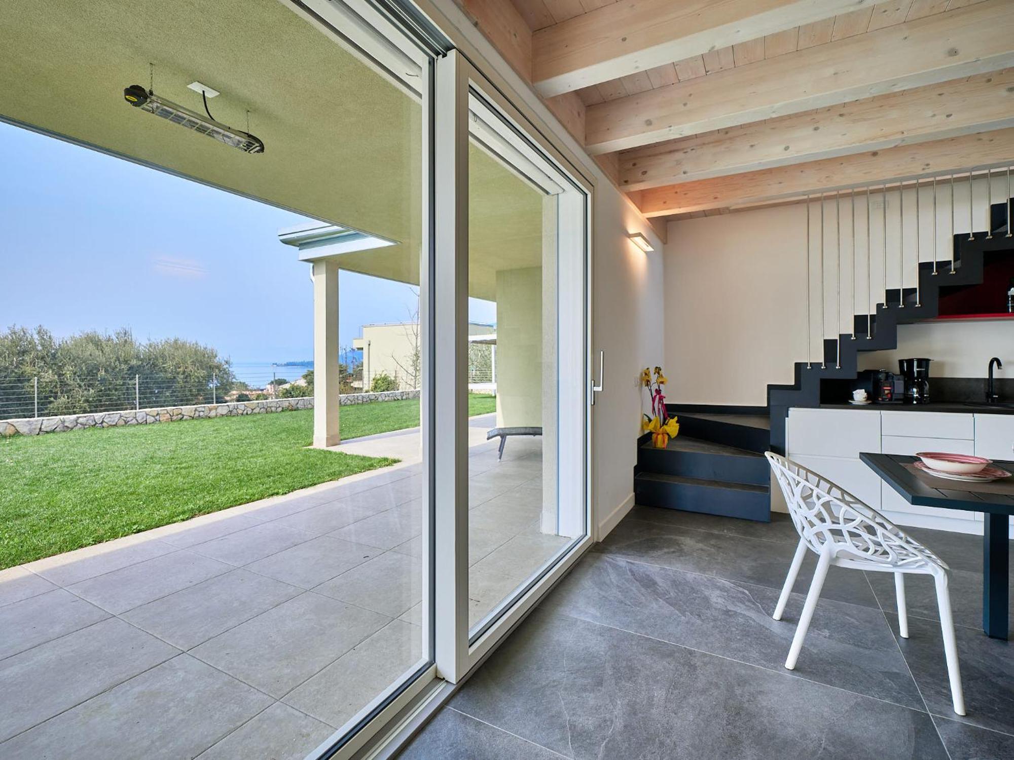 ברדולינו Villa Sunny Lake Suites מראה חיצוני תמונה