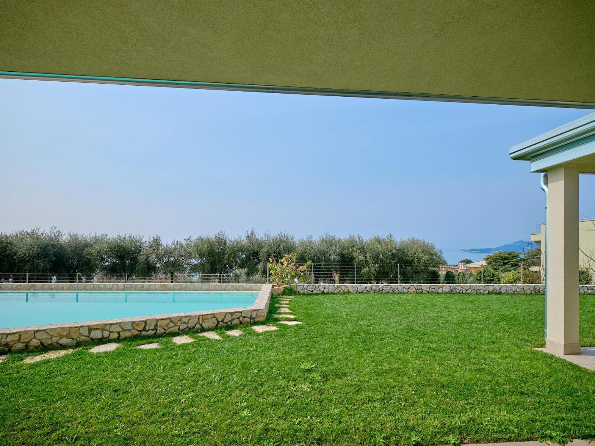 ברדולינו Villa Sunny Lake Suites מראה חיצוני תמונה