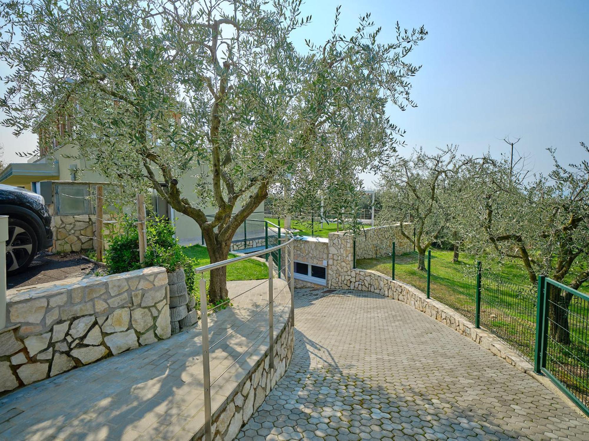ברדולינו Villa Sunny Lake Suites מראה חיצוני תמונה